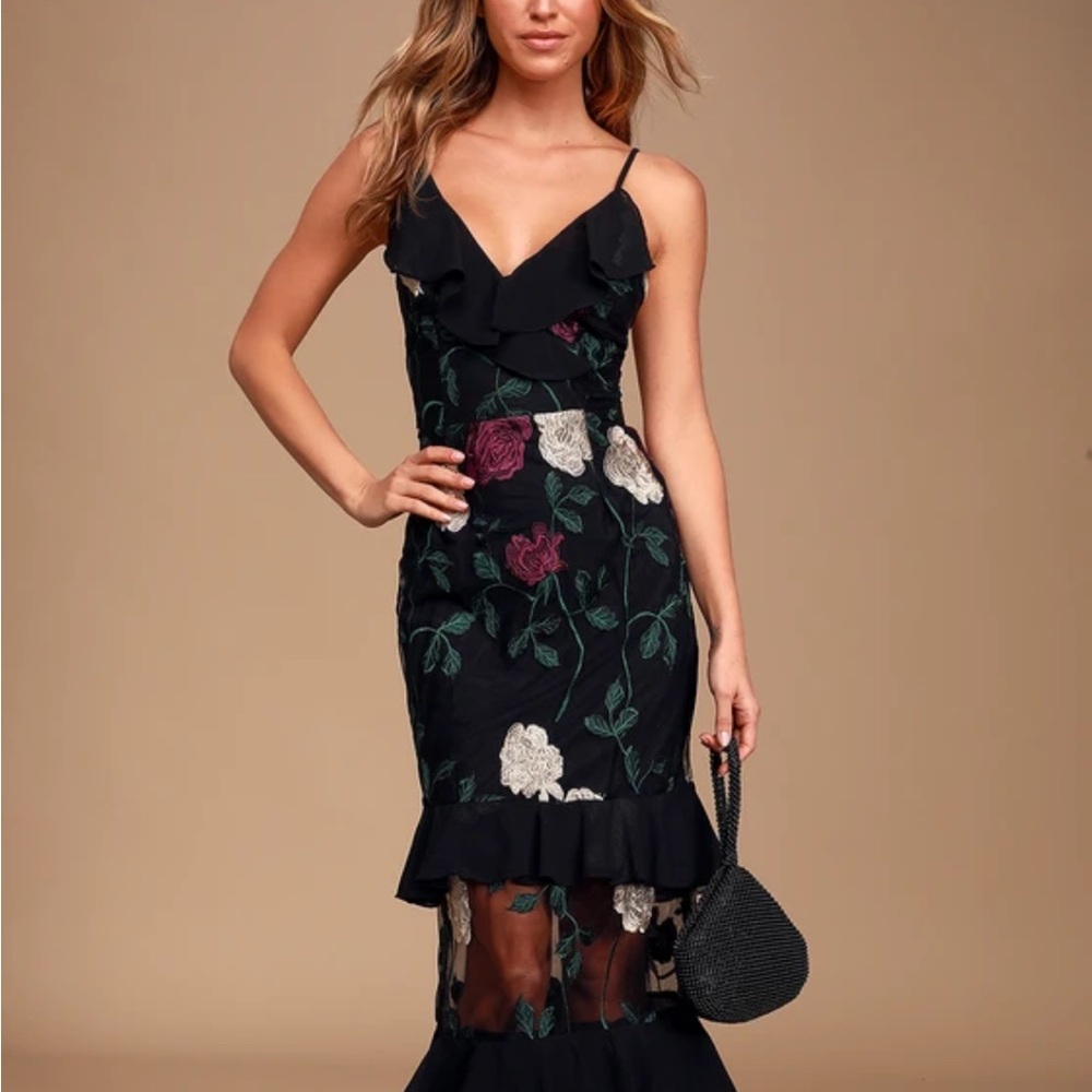 Lulu's True to Heart Black Floral Embroidered Maxi Dress Size Large